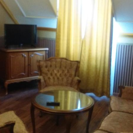 Siesta Club Apartman Harkány Buitenkant foto