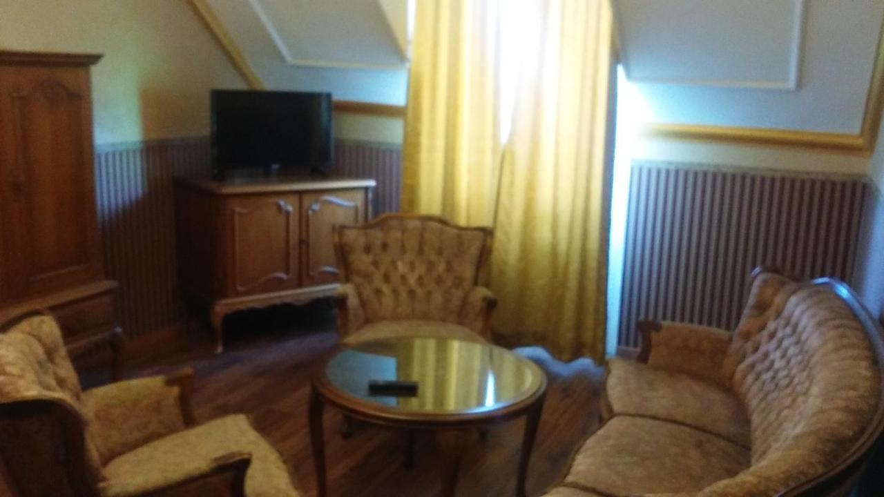 Siesta Club Apartman Harkány Buitenkant foto