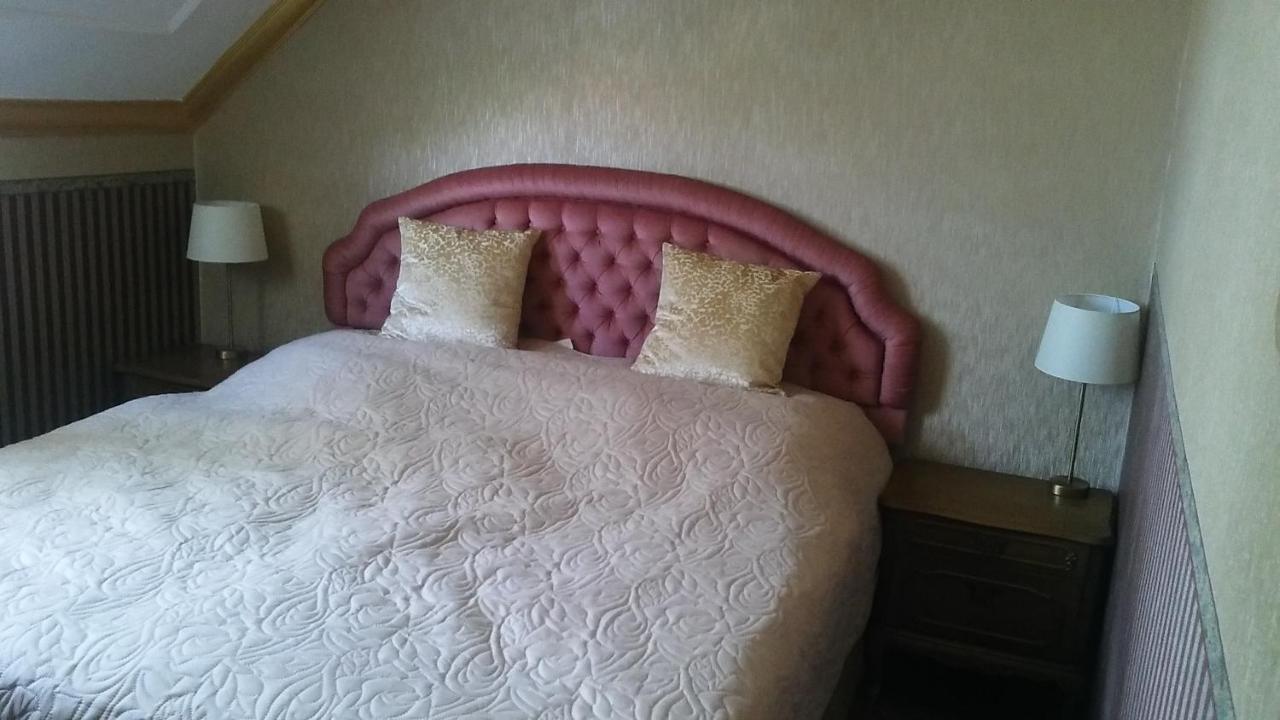 Siesta Club Apartman Harkány Buitenkant foto