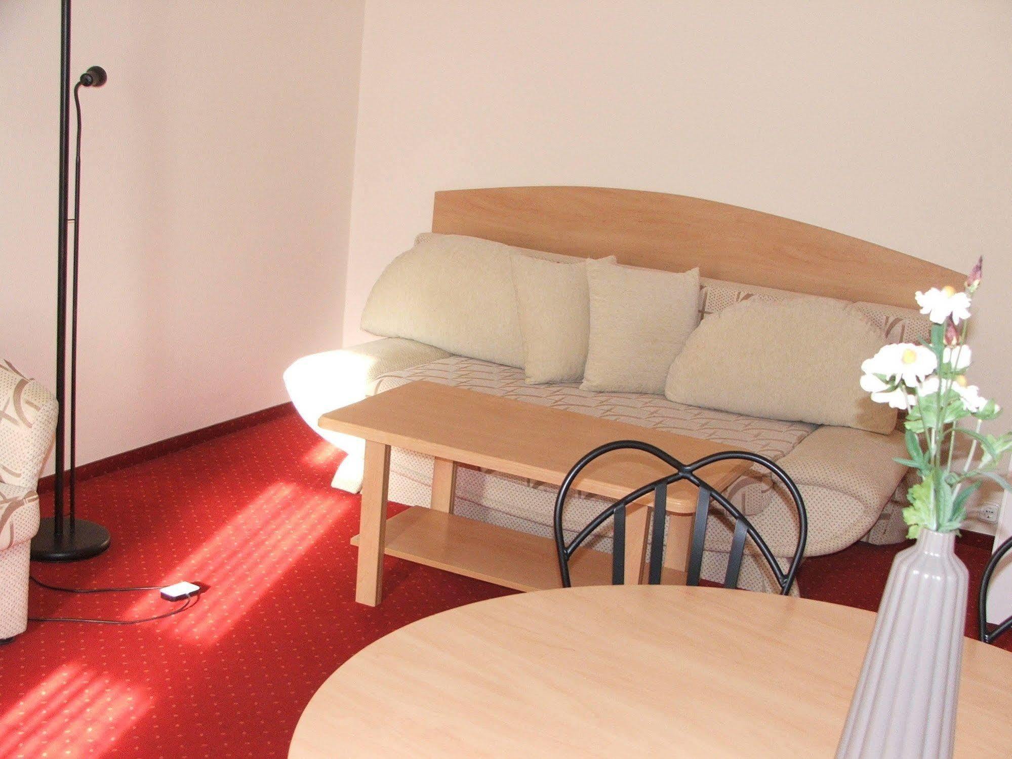 Siesta Club Apartman Harkány Buitenkant foto