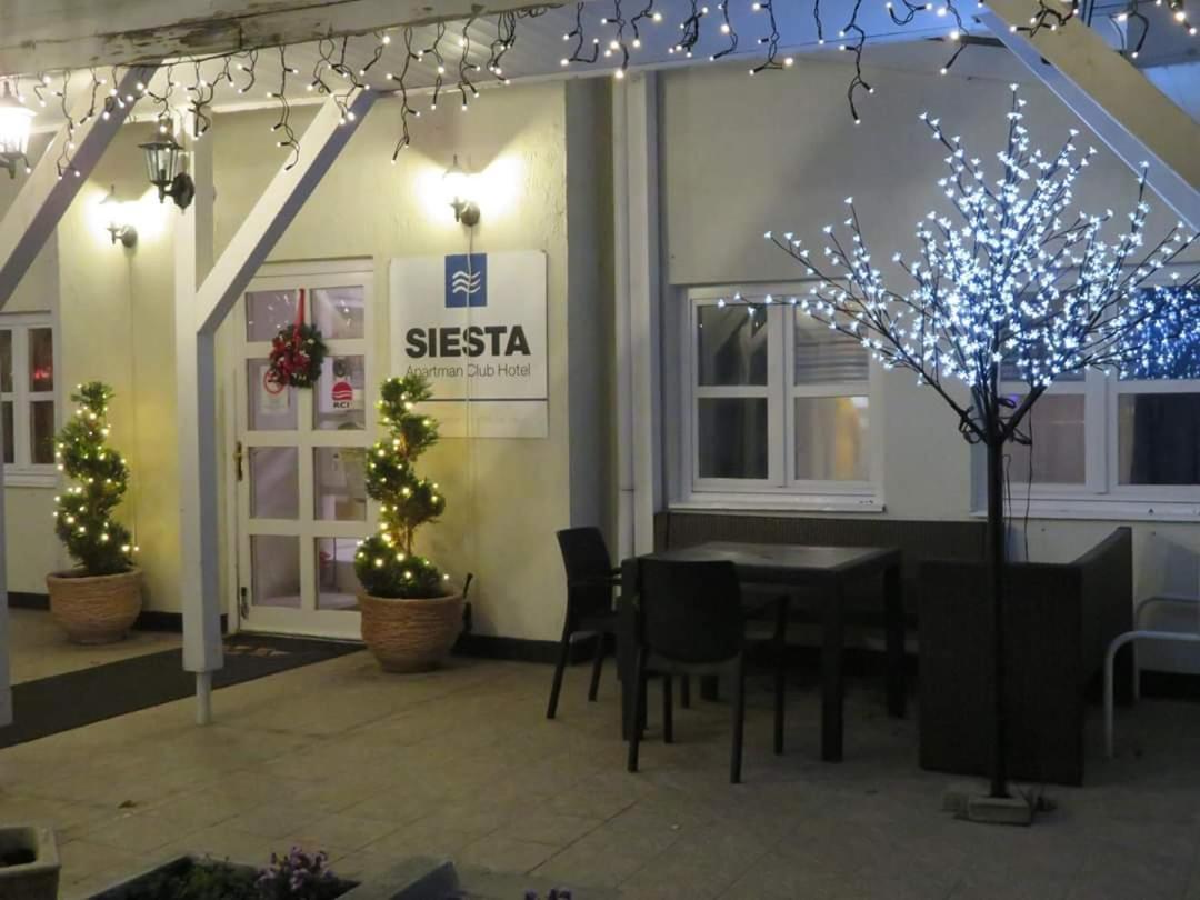 Siesta Club Apartman Harkány Buitenkant foto